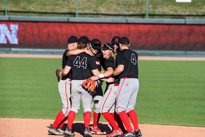 13_White Team_BSB Red-White G1 1009